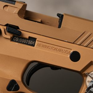 Súng lục MP40 bắn laser văng shell